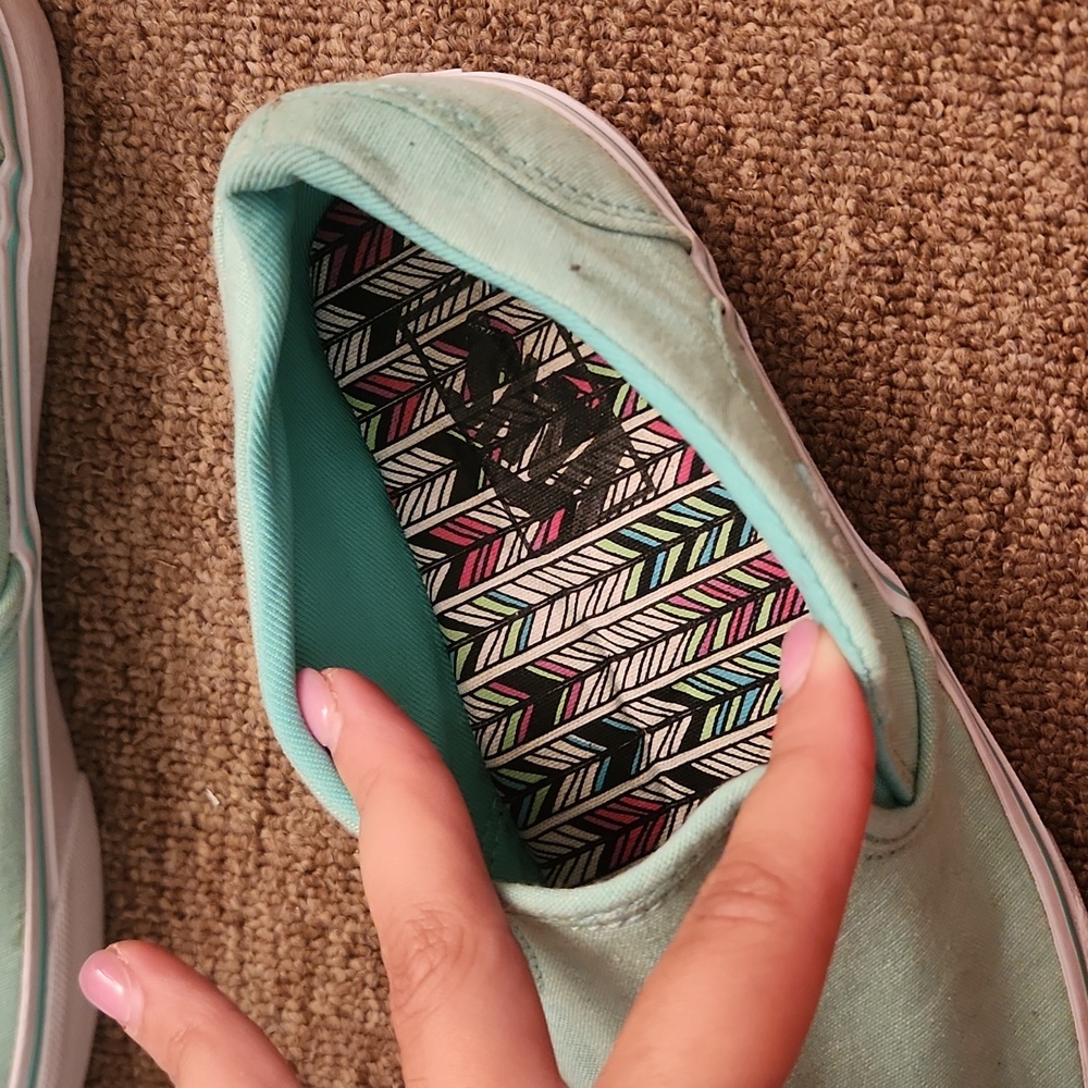 Vans - Picture 4 of 4